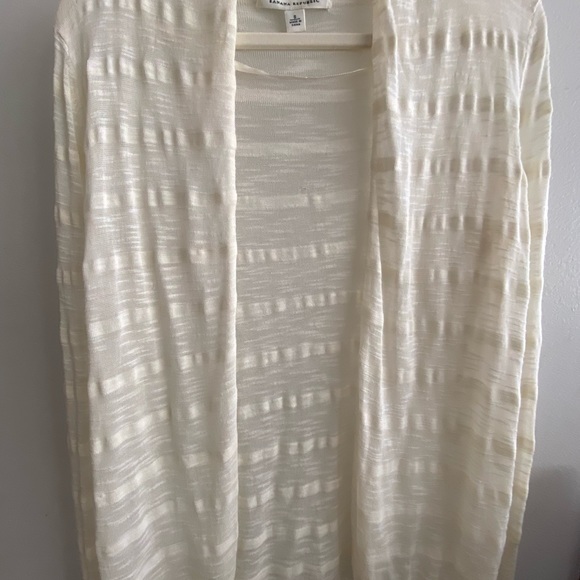 Banana Republic cardigan - Picture 3 of 7